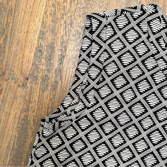 J. Crew Factory Print Sleeveless Top - Picture 9 of 10